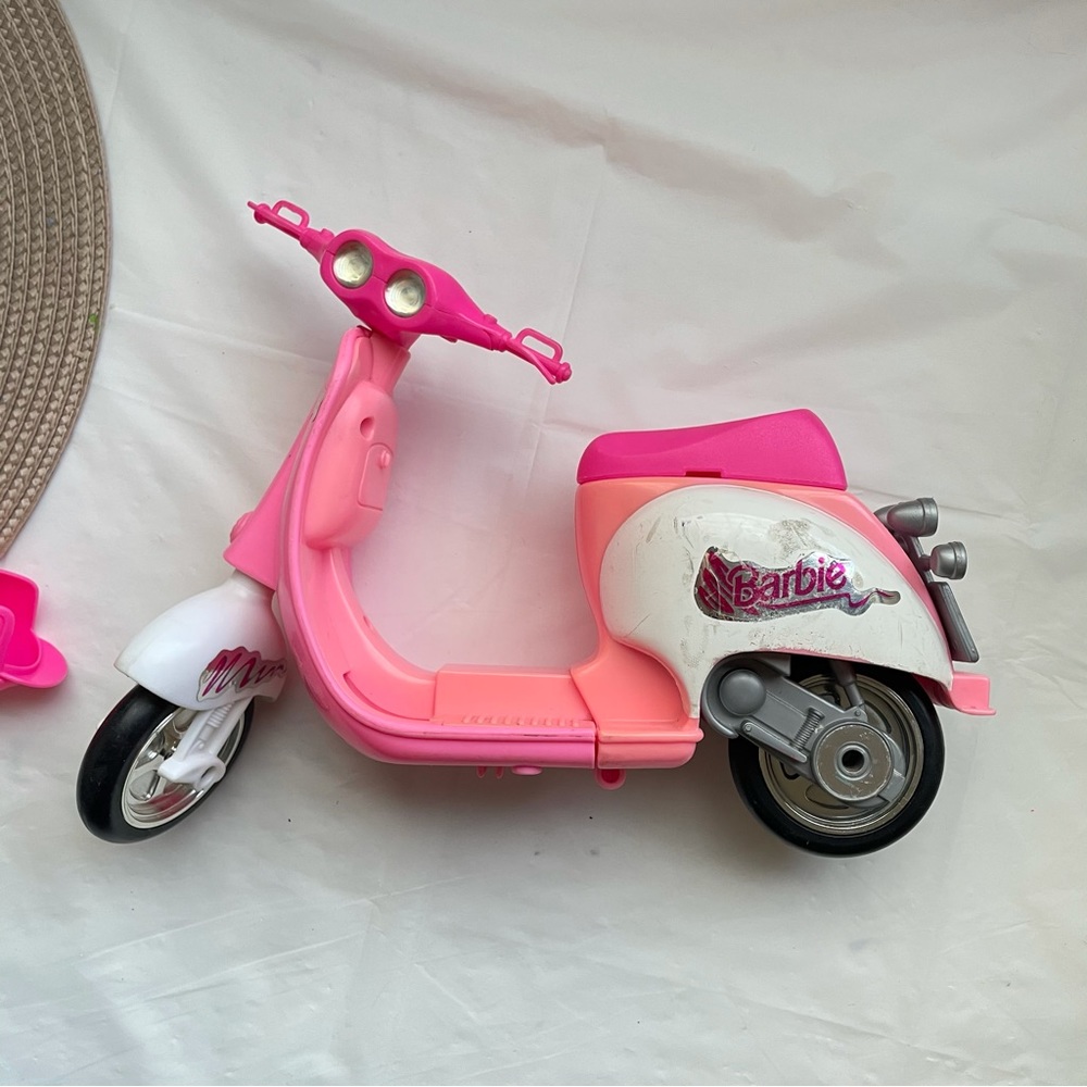 Vintage Mattel 1997 Barbie Scooter